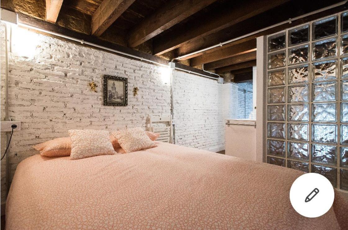Privatunterkunft Airbhouse Private & Sevilla