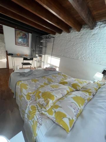 Privatunterkunft Airbhouse Private & *